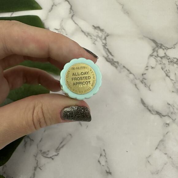 Estee Lauder All Day Lipstick Makeup Frosted Apricot Ribbed Case Green Tube - Picture 3 of 3